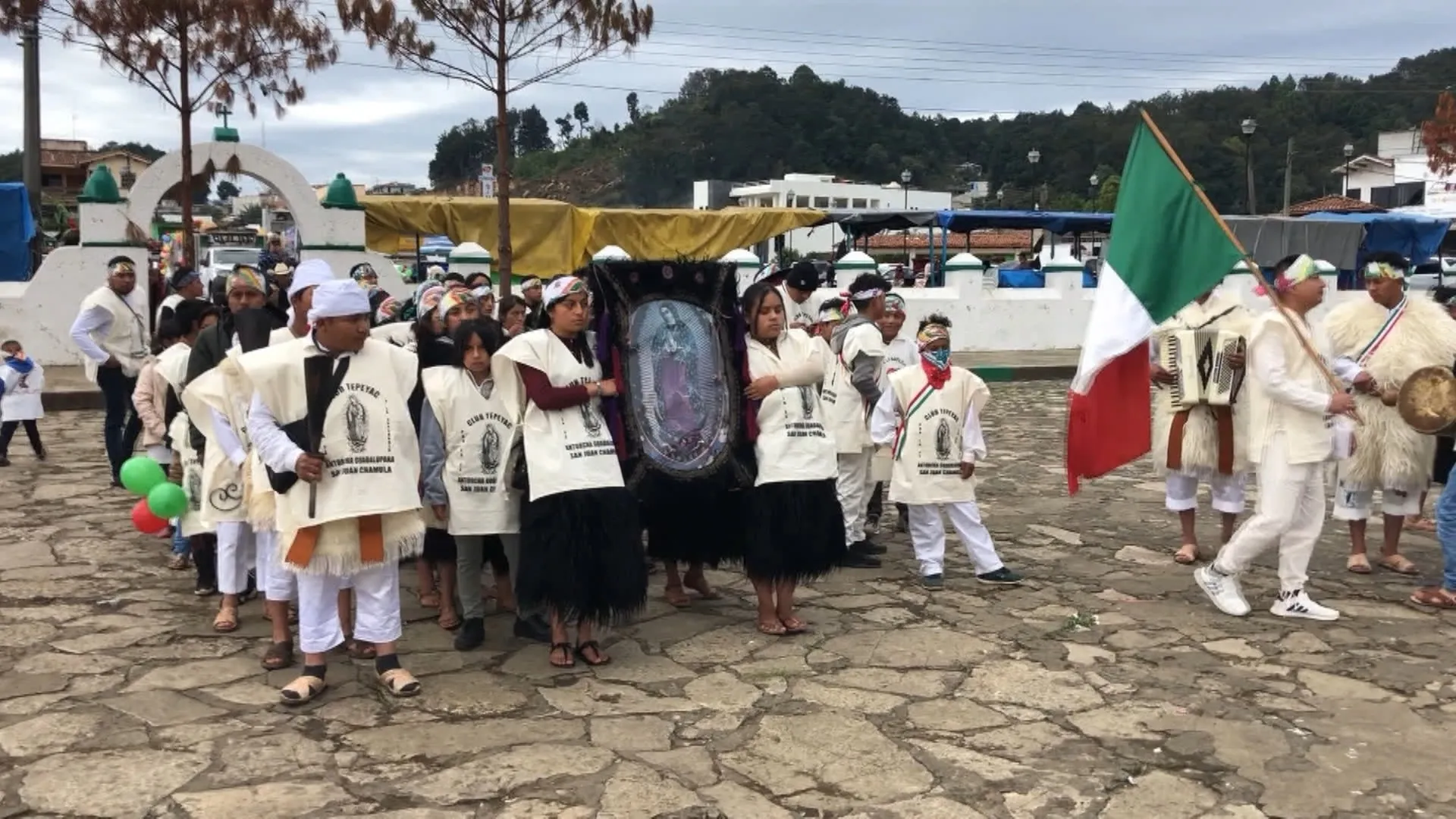 Peregrinación del 12 de diciembre en Chamula